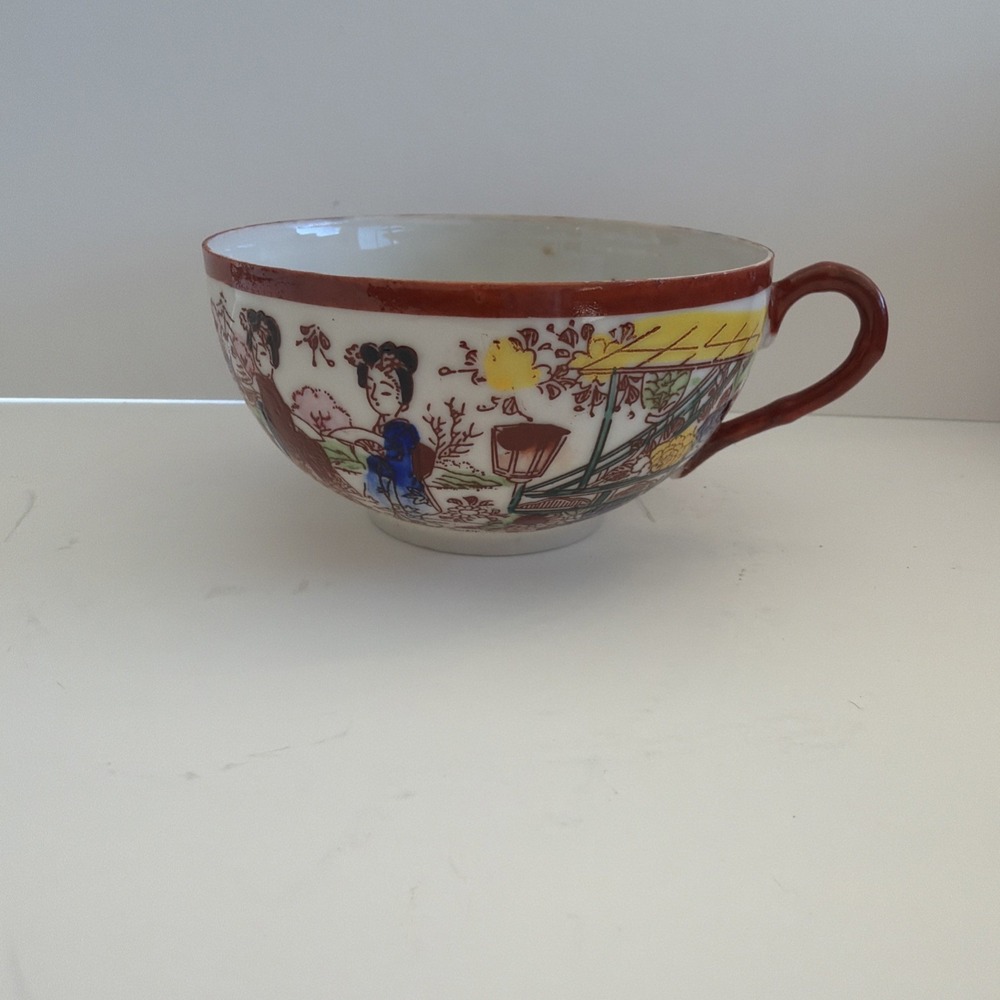 Vintage Early 1900s Japanese Geisha Eggshell Porcelain Tea Cup‎ Kutani Style